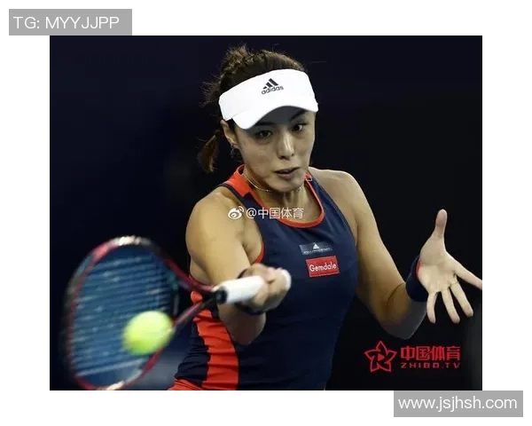 网球战术解析：北京网球队中路突破体系的创新与实践探讨